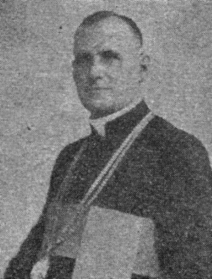 Ks. St. Walichnowski proboszcz parafii Świętego Ducha, Prałat kapituły Łowickiej.