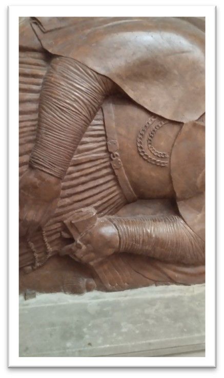 Elementy pomnika piętrowego Śleszyńskiej w katedrze łowickiej