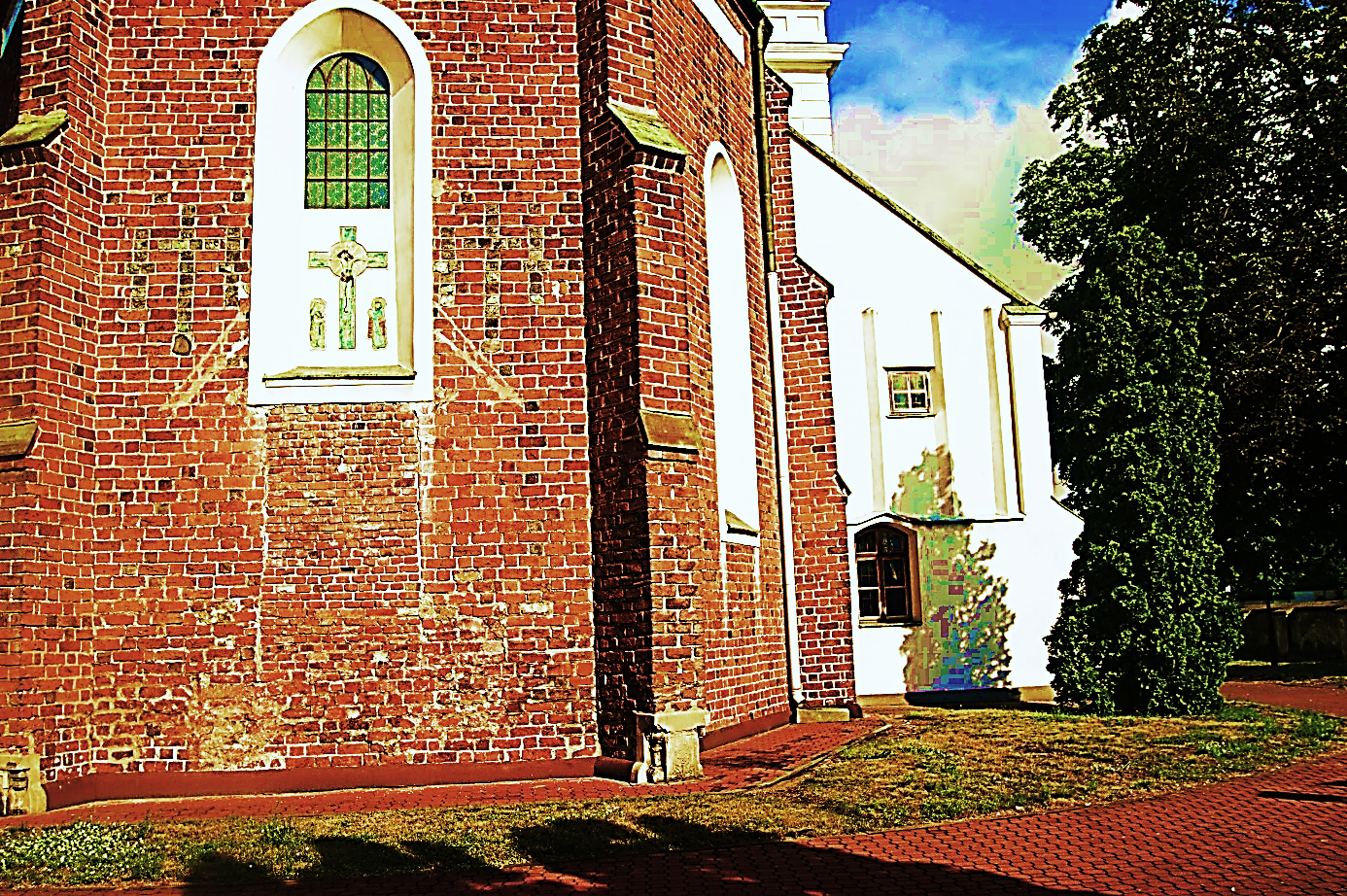 Prezbiterium i zakrystia w kościele pw. Świętego Ducha w Łowiczu.